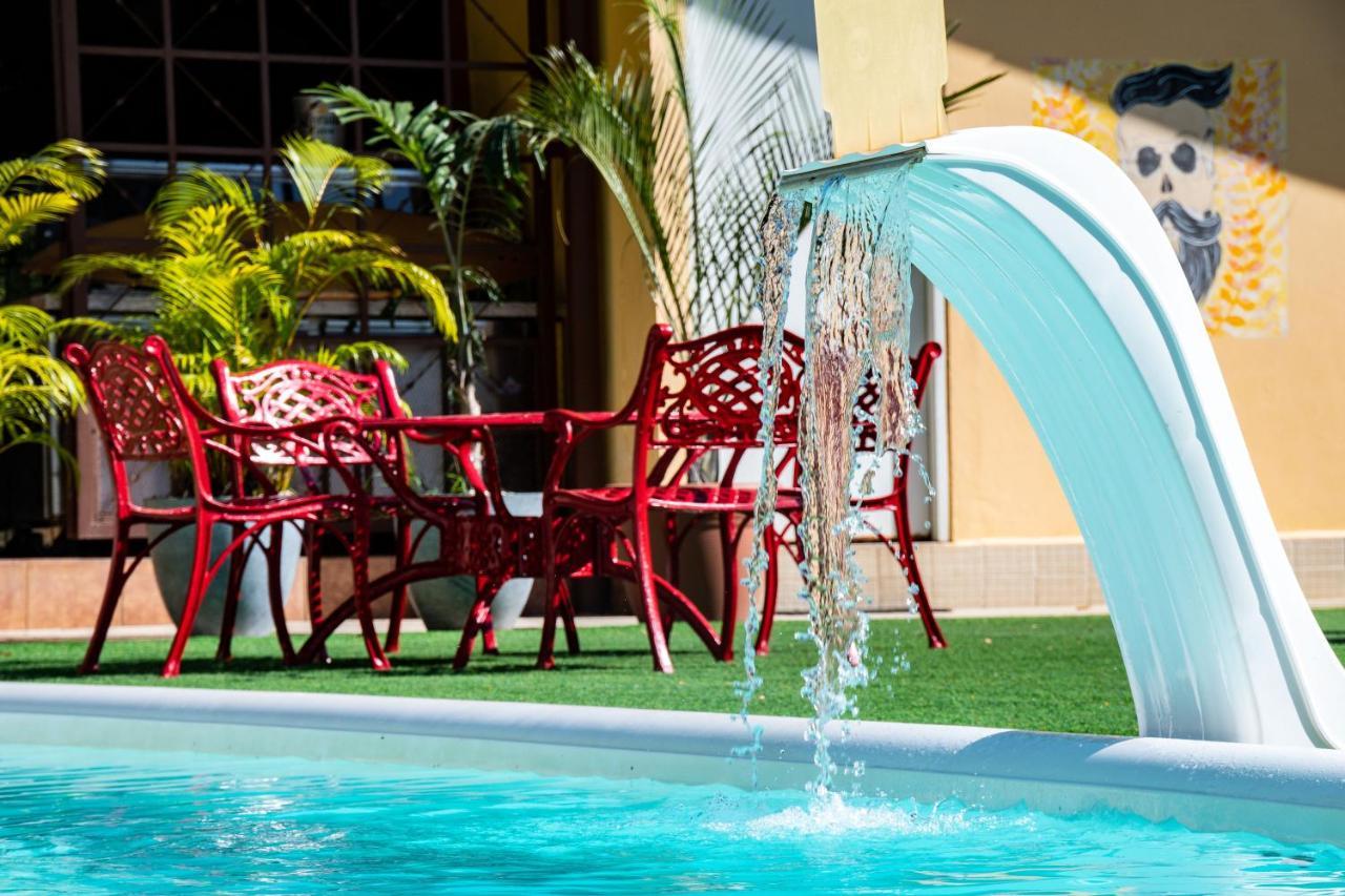 Roxy'S Bed & Breakfast Boca Chica Exterior photo